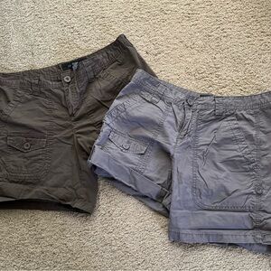 Lot of 2 women’s Calvin Klein shorts - size 6